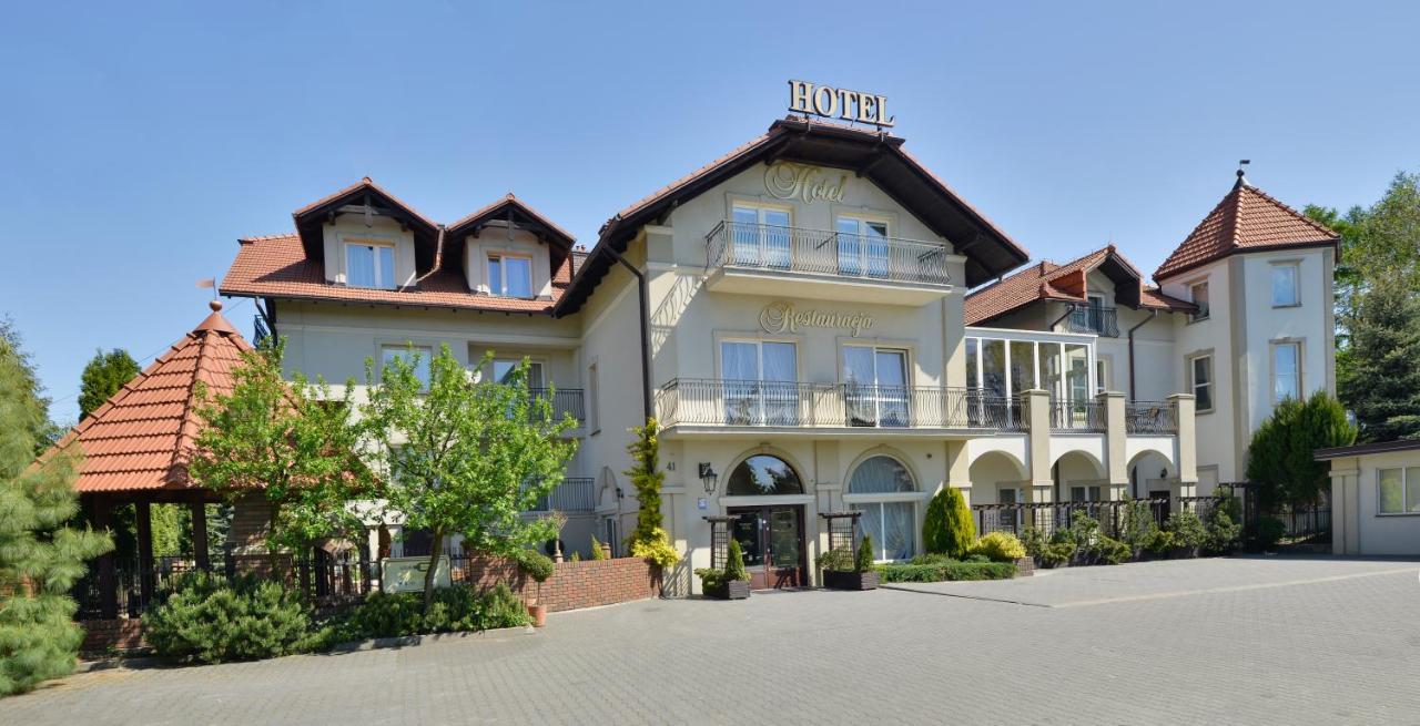 Hotel Mateo Stopnica Extérieur photo